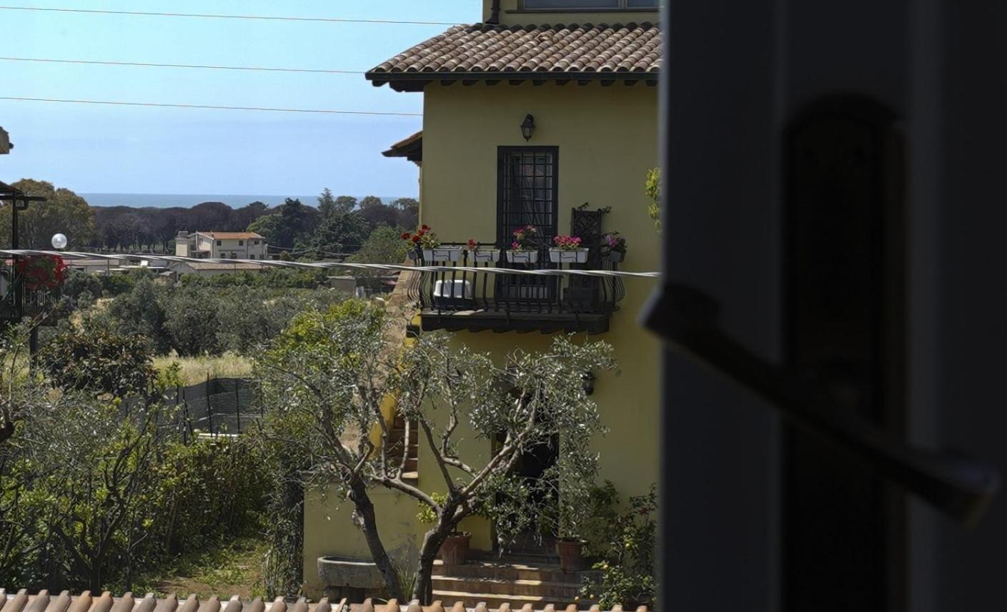Hotel Da Piero E Gina à Palidoro Extérieur photo