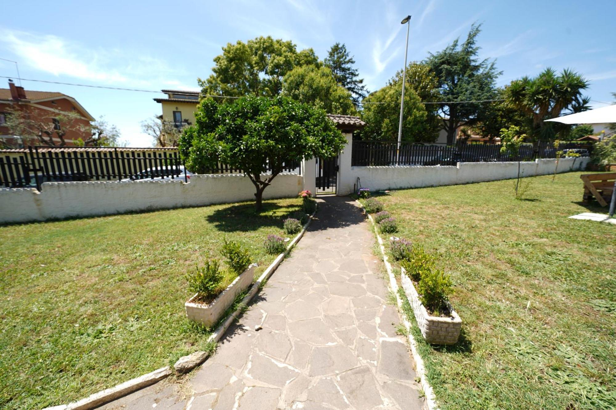 Hotel Da Piero E Gina à Palidoro Extérieur photo